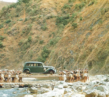 ३५ वर्षसम्म गाडी बोक्नेहरूको कथाः केटीहरू हुरुक्कै, विवाह गर्न तछाडमछाड गर्थे